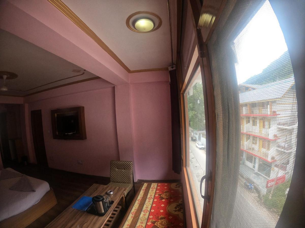 Hotel Snow Bird Manali  Exterior photo